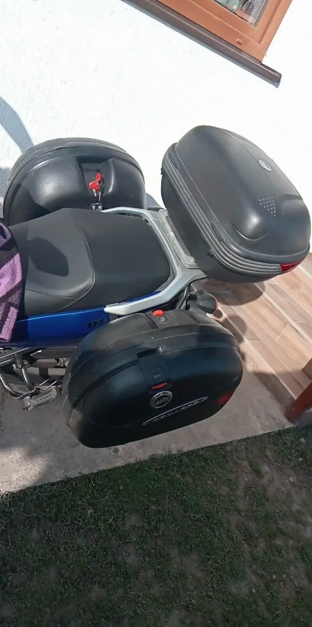 Suzuki V Strom DL 650 – fotografia 6 din 6