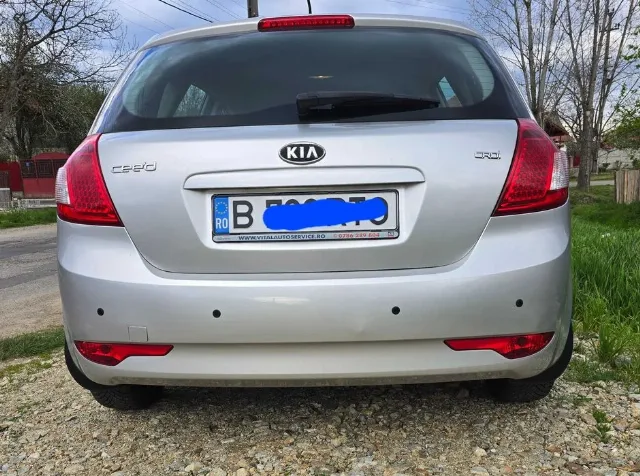 Kia Ceed 1,6 crdi, 2010 Facelift - 3300 euro IMPECABILA  3 300 € – fotografia 3 din 7