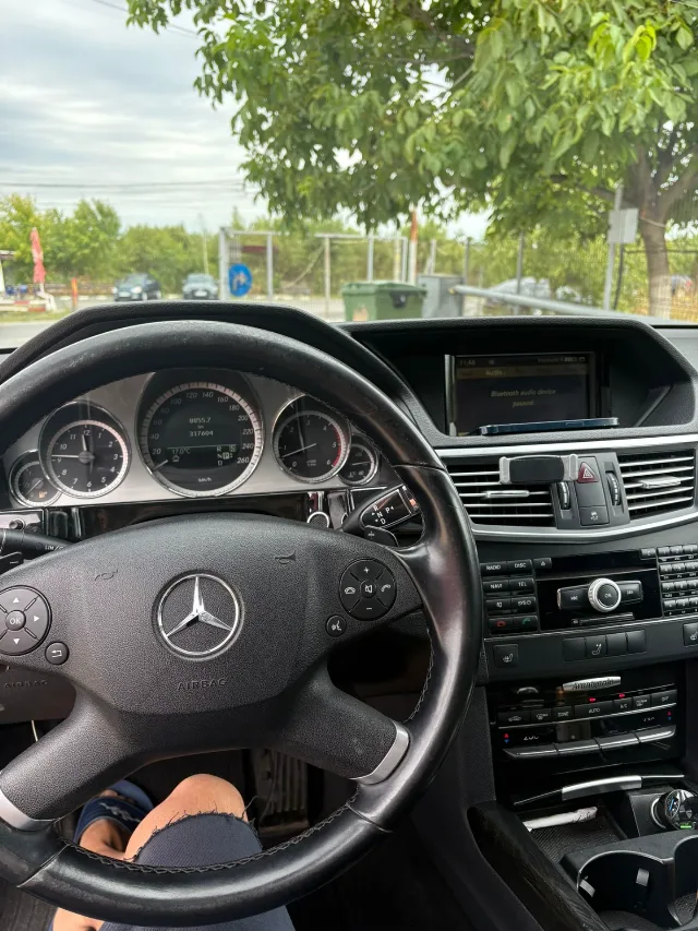 Mercedes E Klass 2011 3.0 V6 – fotografia 6 din 8