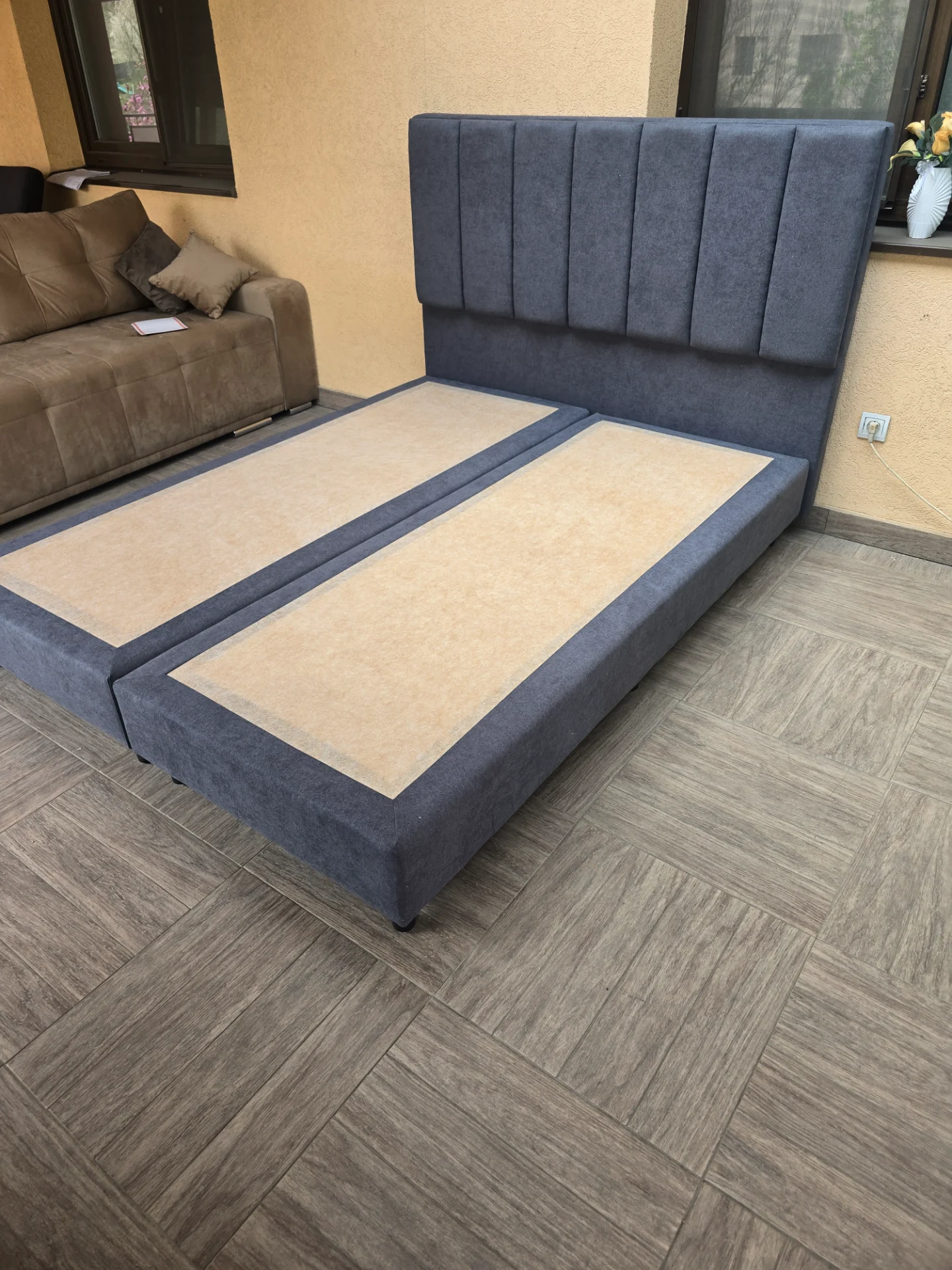 Baza de pat pentru saltea de 160x200 cm – fotografia 1 din 8
