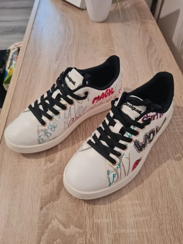 Adidas dama Desigual – Giurgiu, Giurgiu