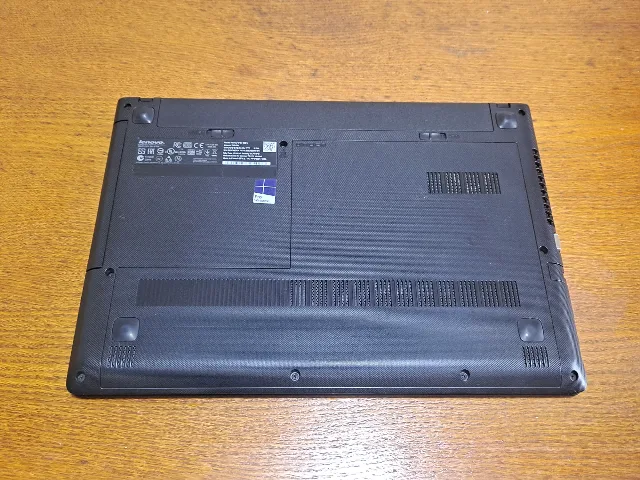 Vand laptop Lenovo--Intel i3-5005U--SSD 120 GB--8GB RAM--Baterie 5 ore – fotografia 5 din 7