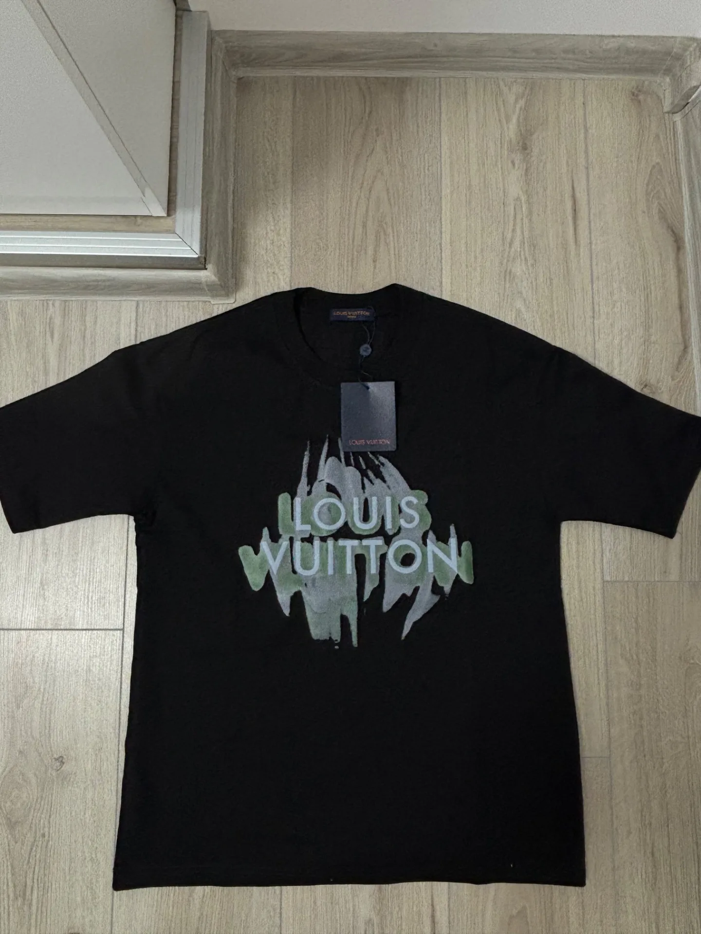 Tricou Louis Vuitton – fotografia 1 din 4