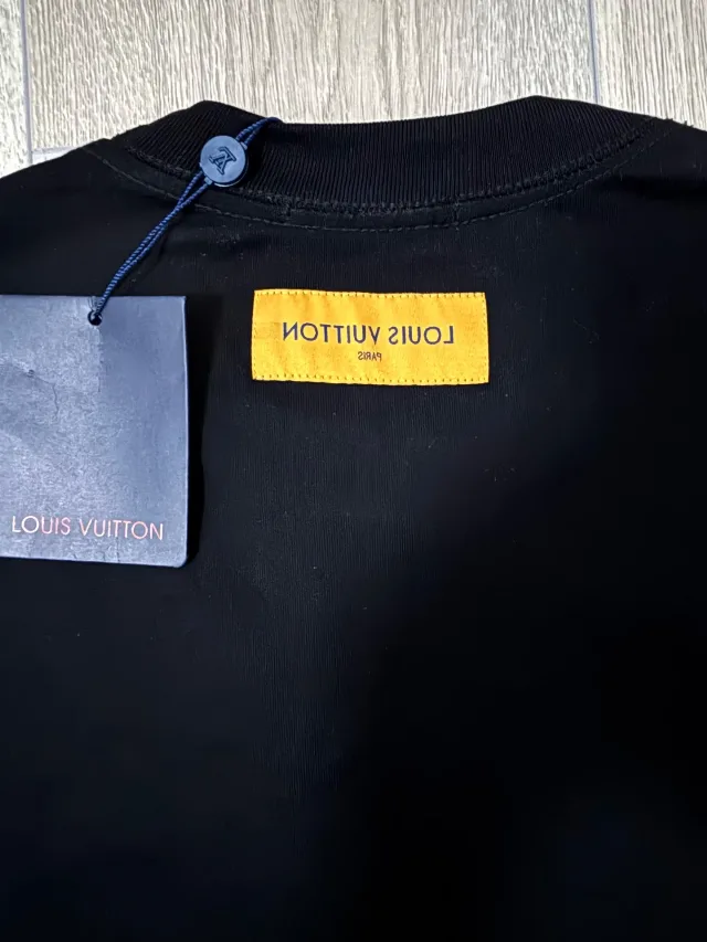 Tricou Louis Vuitton – fotografia 4 din 4
