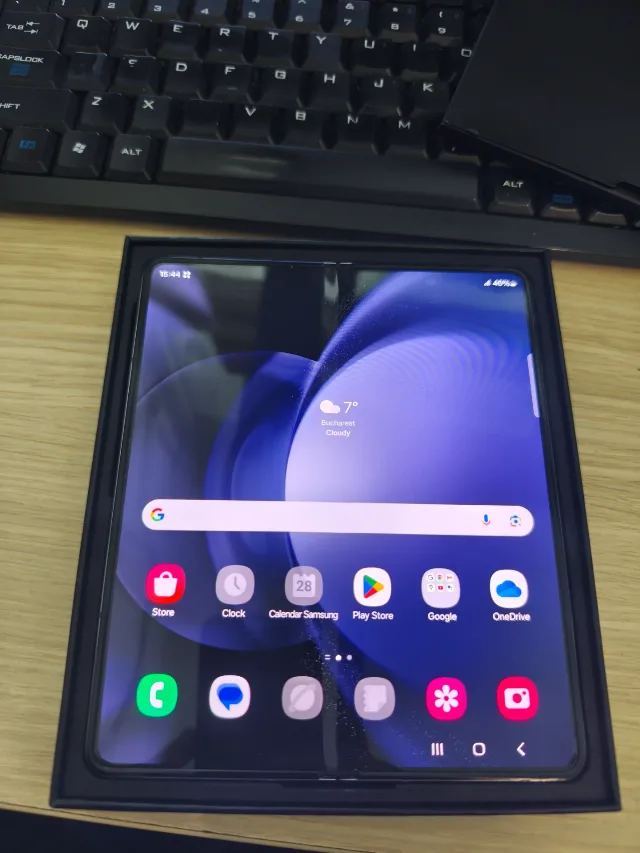 Samsung Z Fold 5 512 gb – fotografia 1 din 3