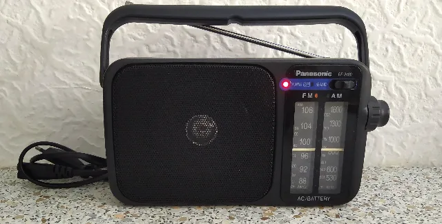 Panasonic RF-2400 Radio de CALITATE ! versiunea originală, pur analogică – Onesti, Bacău