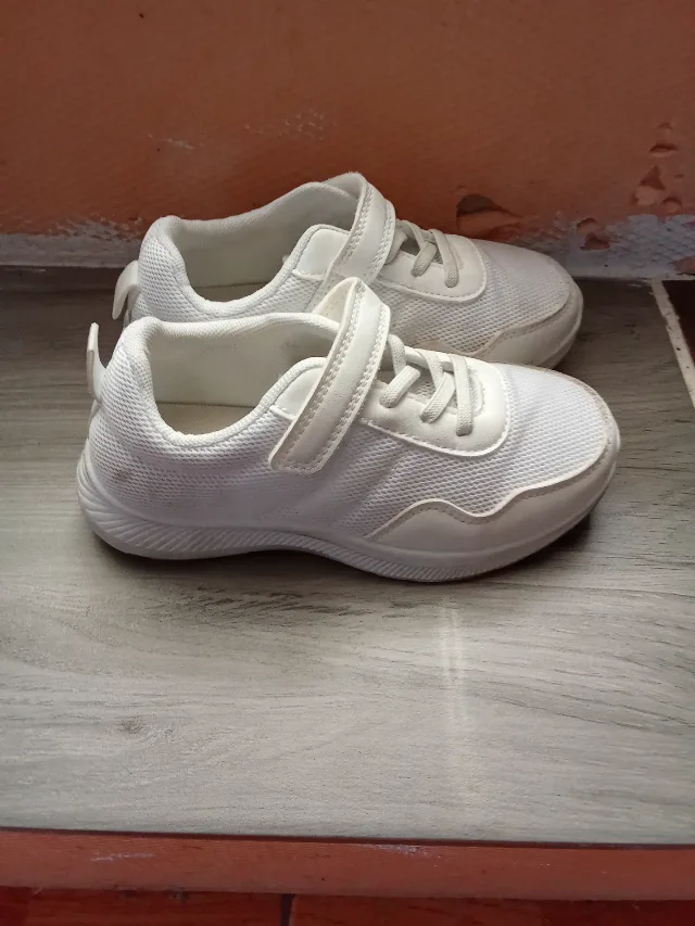 Adidas copii unisex mărimea 32 stare ft bună – fotografia 1 din 3