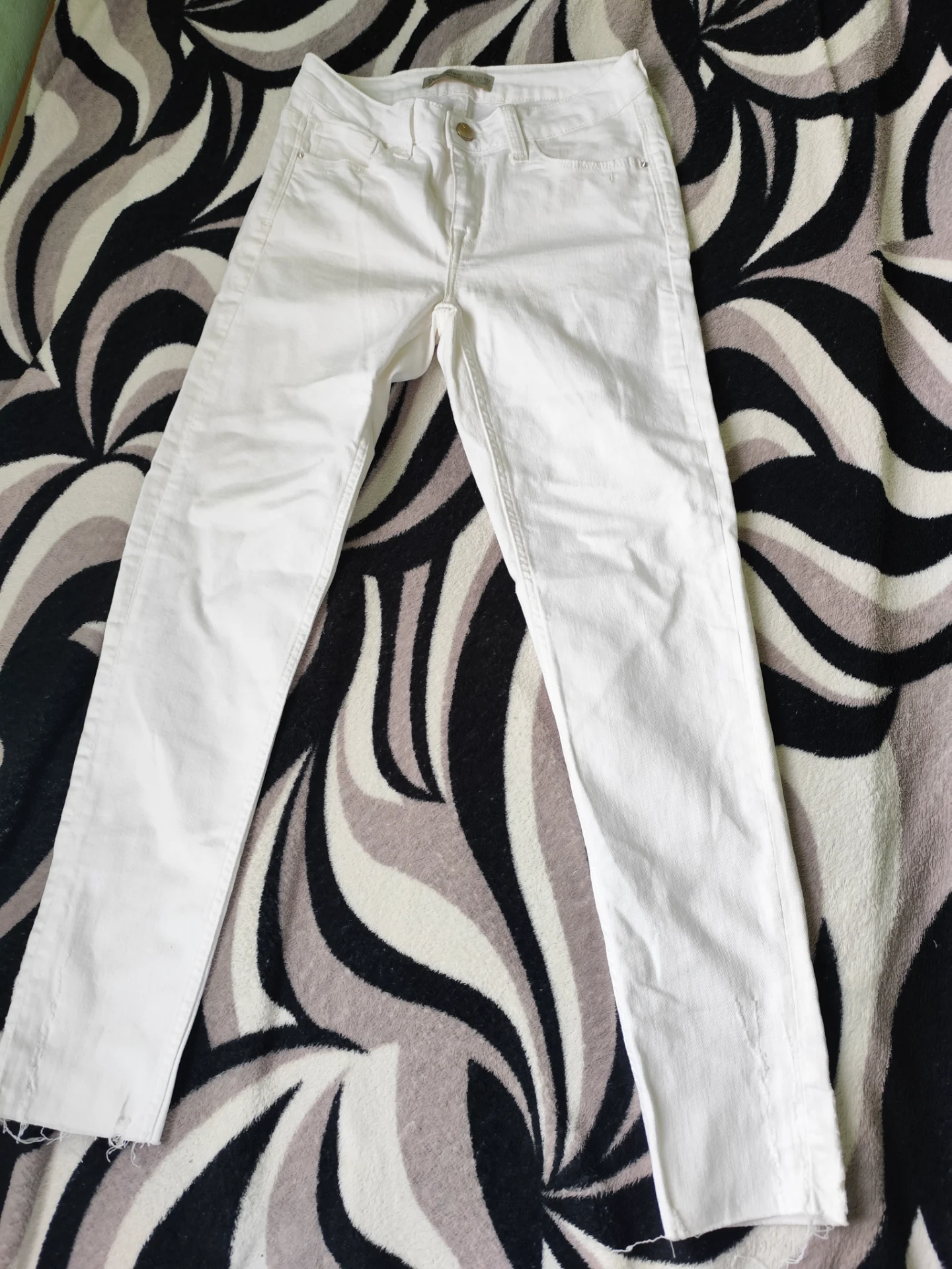 Pantaloni ZARA – fotografia 1 din 1