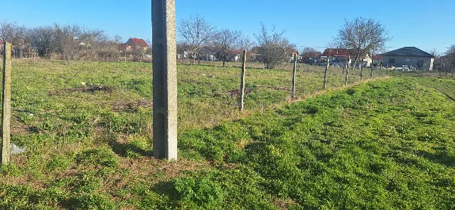 Vând teren intravilan – fotografia 2 din 3