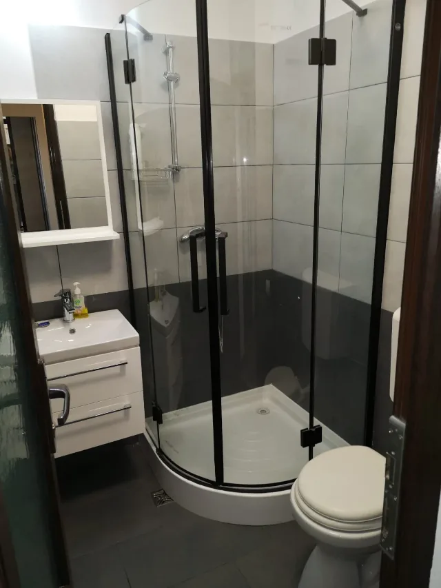 Proprietar vând apartament – fotografia 5 din 8