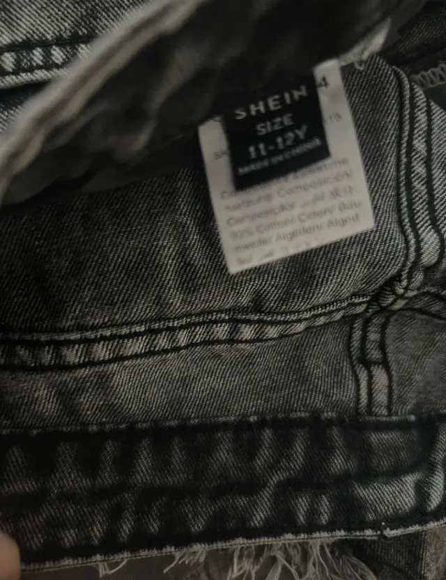 Pantaloni scurti shein,stare foarte buna(nepurtati) – fotografia 4 din 5
