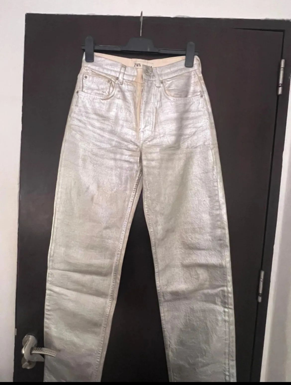 Pantaloni zara,purtati de cateva ori – fotografia 1 din 4