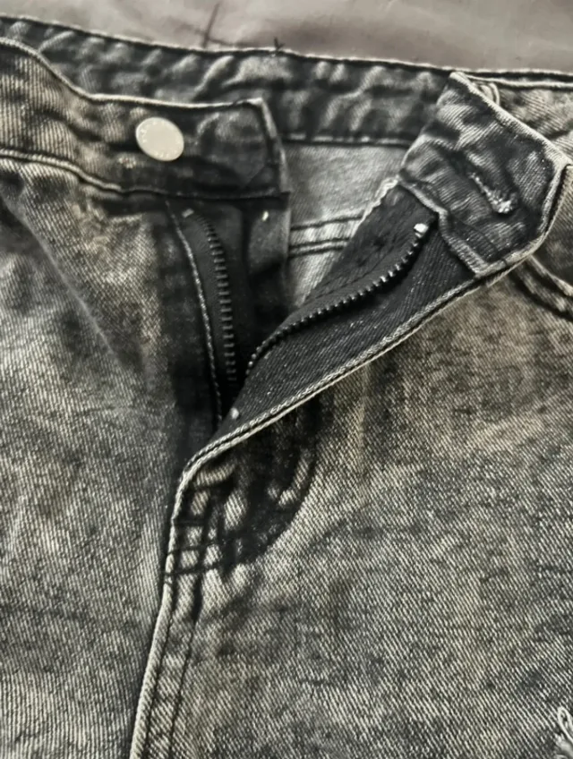 Pantaloni scurti shein,stare foarte buna(nepurtati) – fotografia 2 din 5