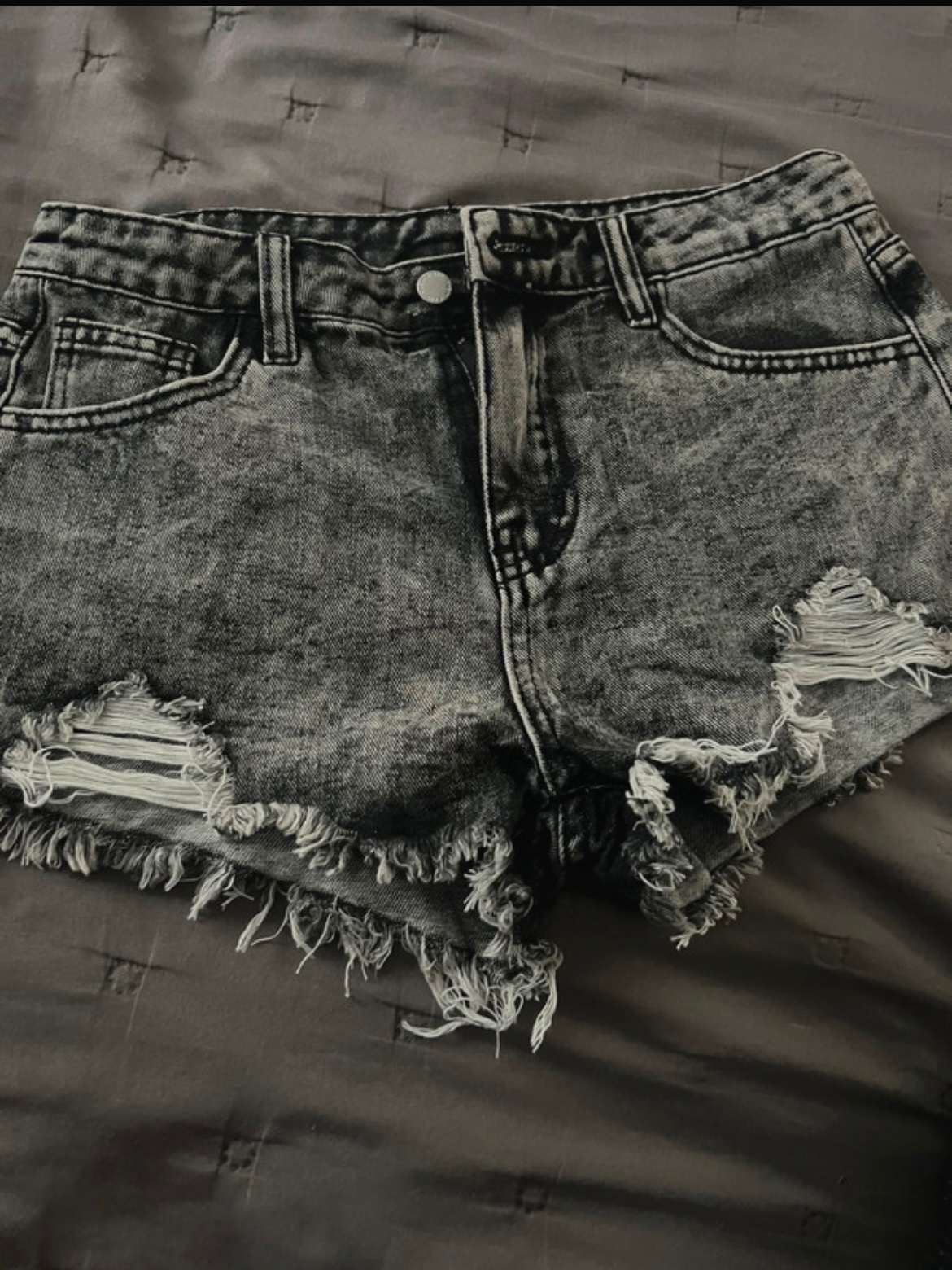 Pantaloni scurti shein,stare foarte buna(nepurtati) – fotografia 1 din 5