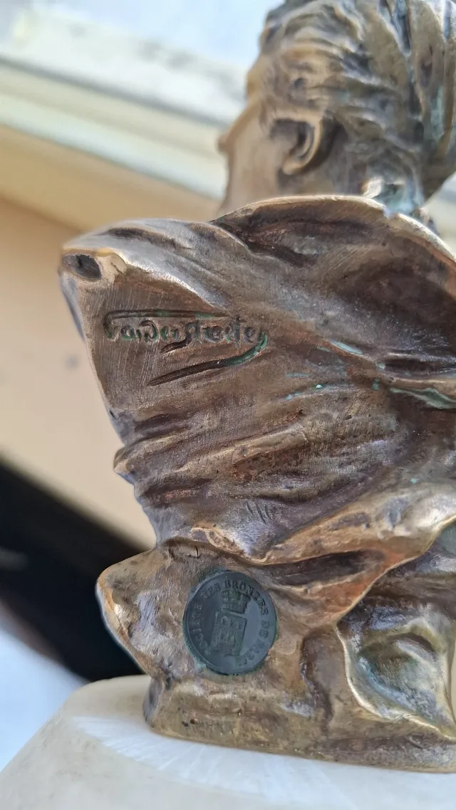 Statuie veche pentru colectionari – fotografia 6 din 8
