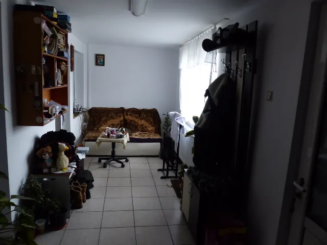 Casa de vanzare – fotografia 5 din 8