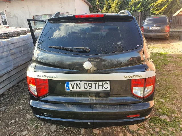 Ssangyong kiron – fotografia 2 din 6