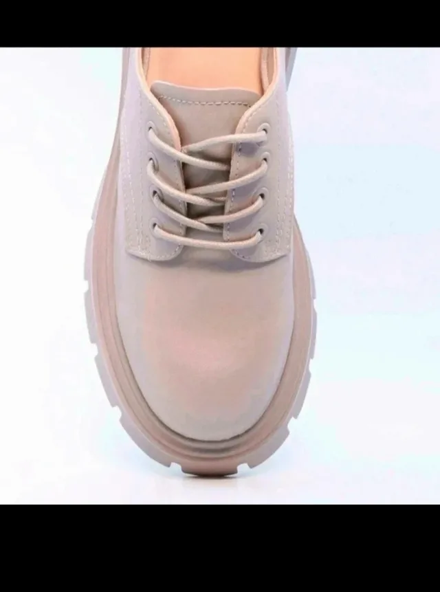 Pantofi oxford cu siret. – Corabia, Olt