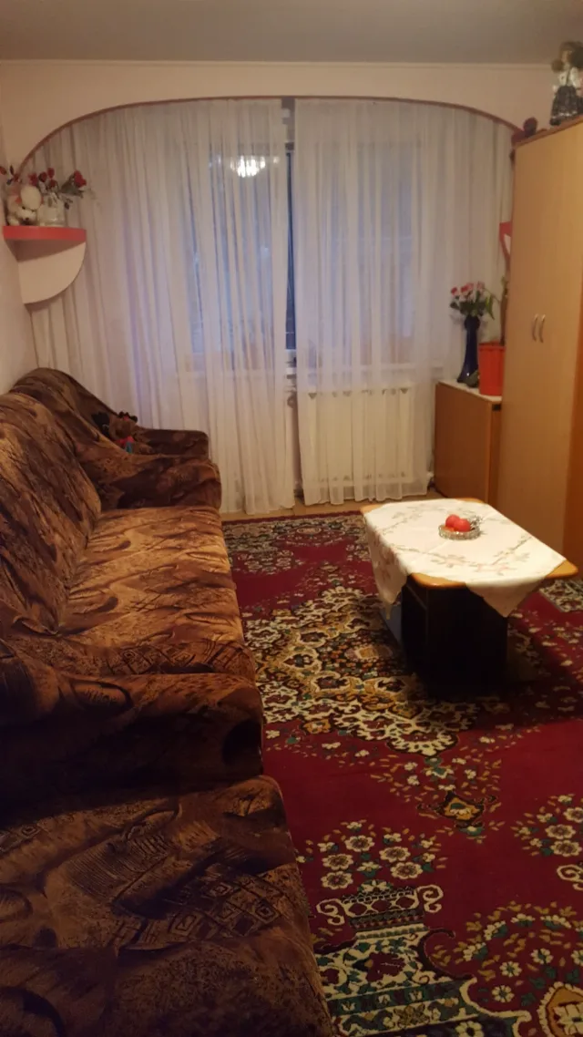 Vand apartament 3 camere cf.1 decomandat  Rahova-Sebastian str.Tutunari – fotografia 5 din 8