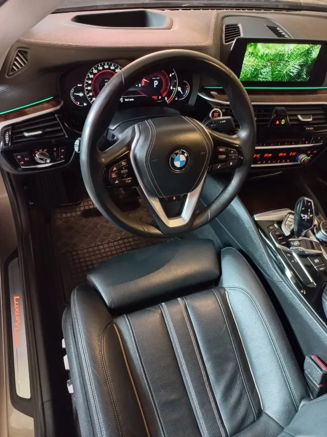 BMW G30 520 X DRIVE LUXURI LINE – fotografia 6 din 8