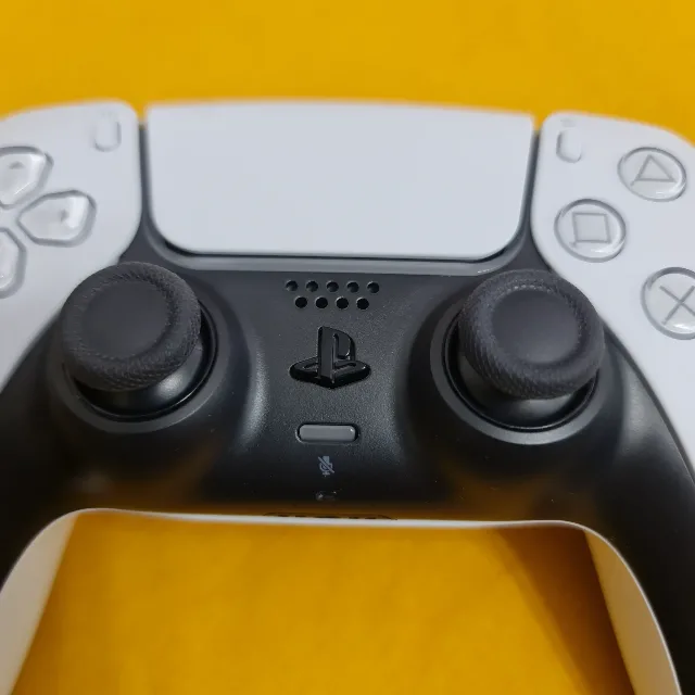 Controller PS5 cu TMR uri – fotografia 5 din 5