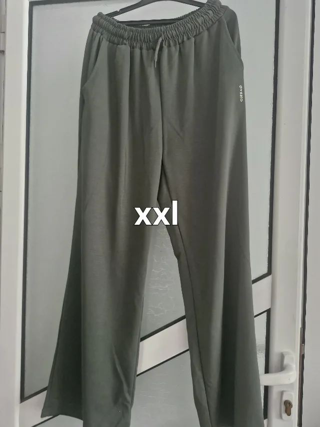 Pantaloni evazați – fotografia 7 din 7
