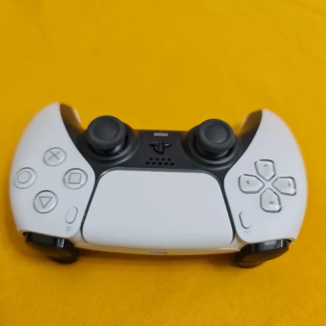 Controller PS5 cu TMR uri – fotografia 2 din 5