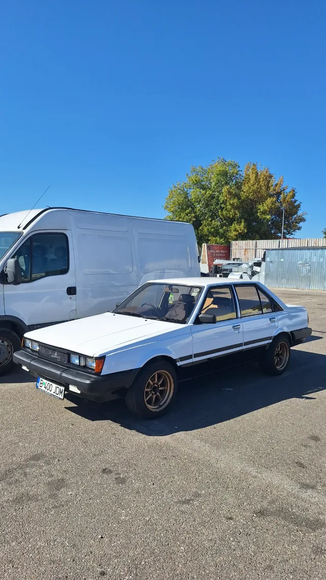 Toyota Carina – fotografia 2 din 8
