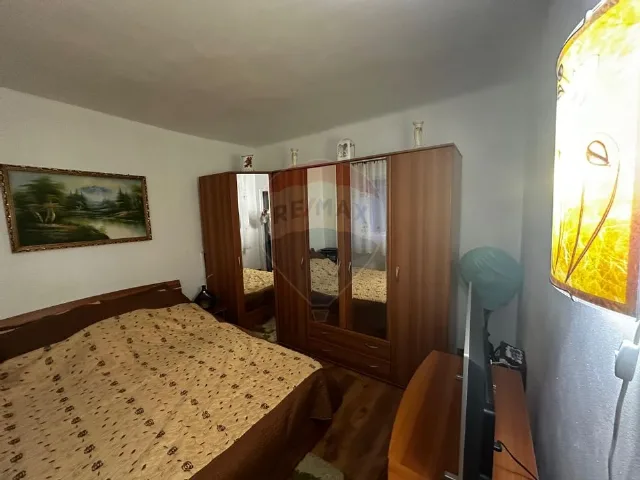 Vind apartament urgent – fotografia 4 din 4
