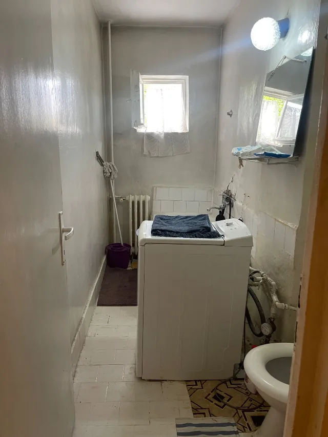 Apartament spațios locație excelentă – fotografia 3 din 8