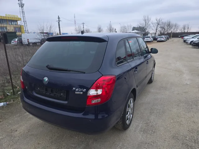 Skoda Fabia 1.6tdi euro 5 – fotografia 3 din 4
