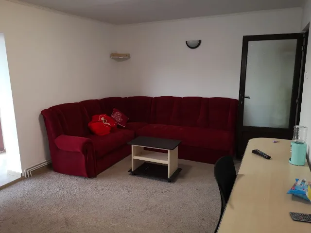 Vând apartament  4 camere – fotografia 6 din 7