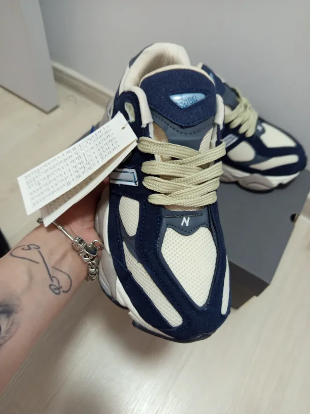 Adidași Newbalance 9060 – fotografia 5 din 7