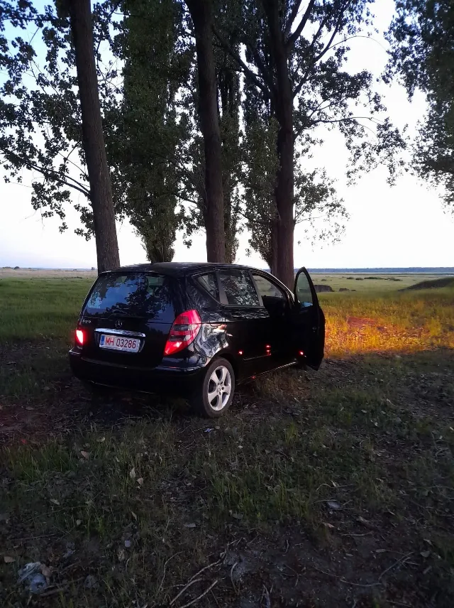 Vând Mercedes Benz a180 – fotografia 5 din 8