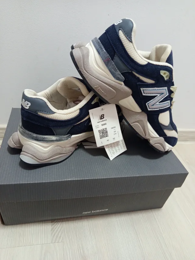 Adidași Newbalance 9060 – fotografia 3 din 7
