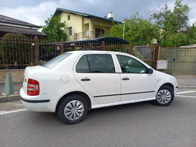 Skoda fabia 1.2 benzina 2008 – fotografia 5 din 6