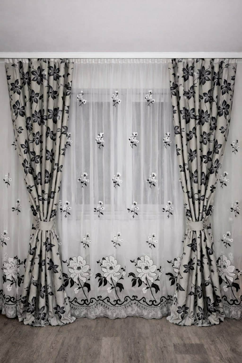 Perdele și draperii pe sina sau pe bara – fotografia 1 din 1