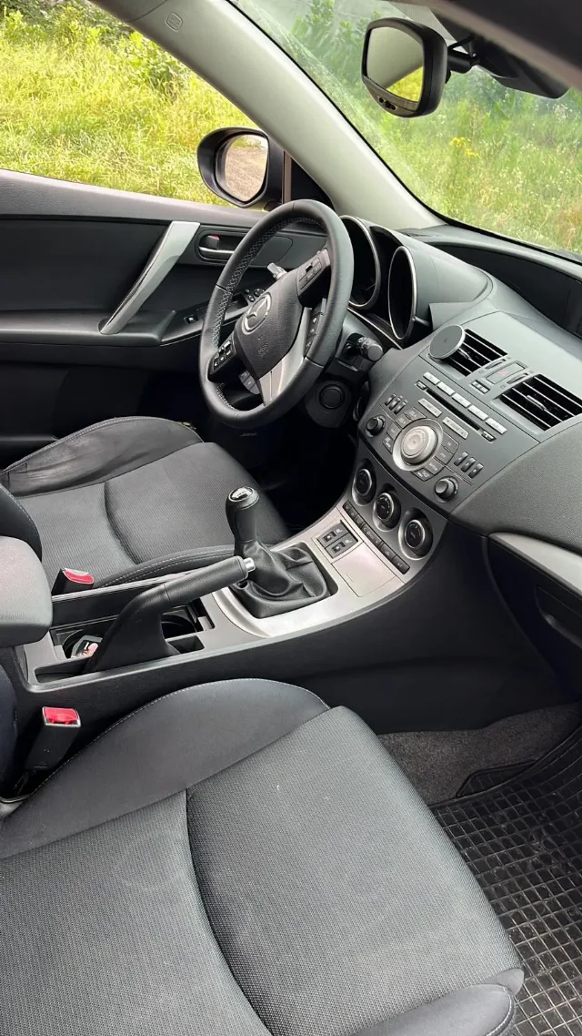 Mazda 3 – fotografia 4 din 6