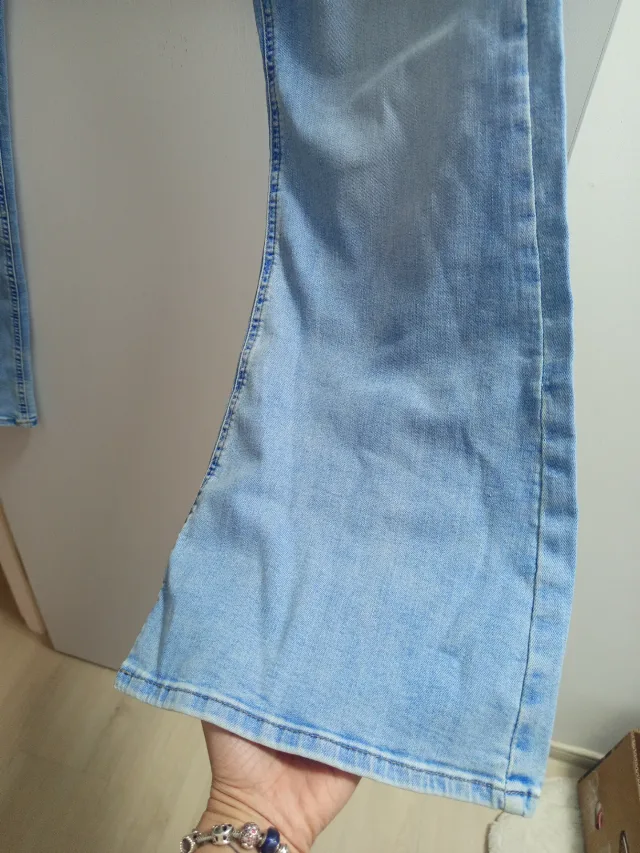 Blugi evazați Only, dama, mărimea 3XL – fotografia 3 din 8