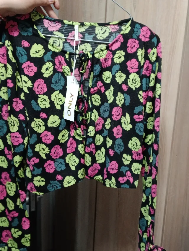 Bluza – fotografia 2 din 6