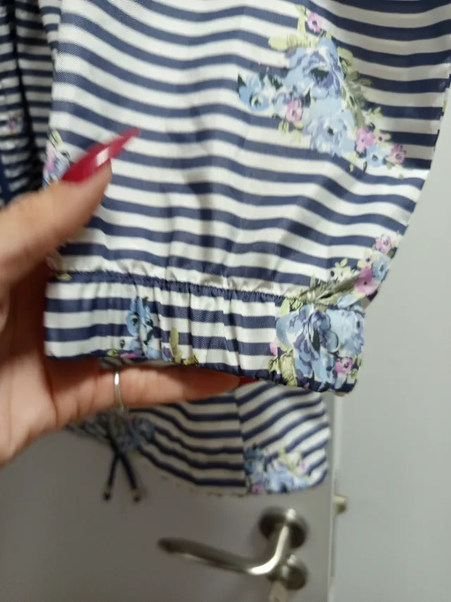 Jacheta impermeabila femei, mărimea M – fotografia 5 din 8