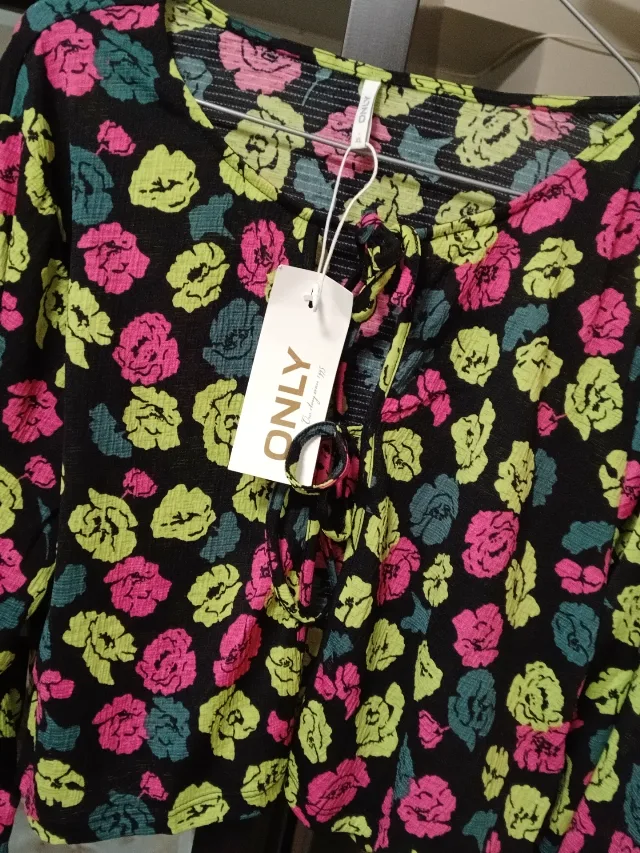 Bluza – fotografia 3 din 6