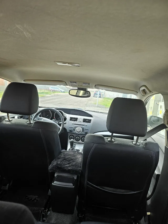 Mazda 3 – fotografia 5 din 6