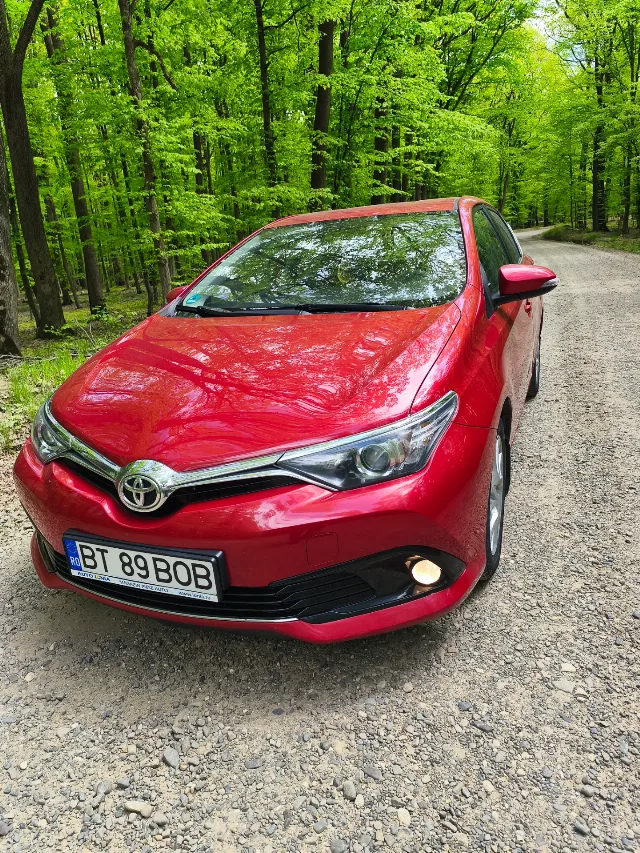 Toyota Auris 2015 euro 6 – fotografia 5 din 8