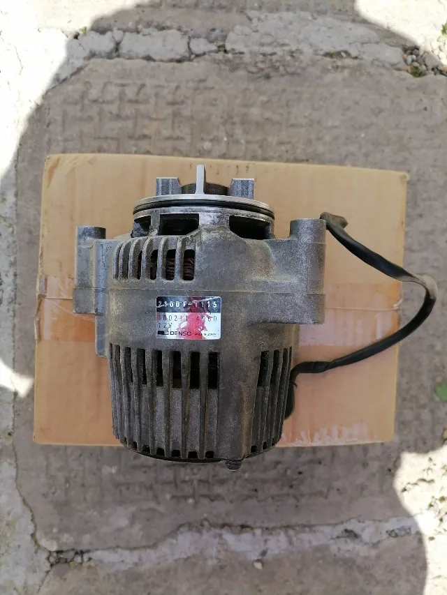 ALTERNATOR kawasaki zx 750 / zx 900 – fotografia 1 din 8