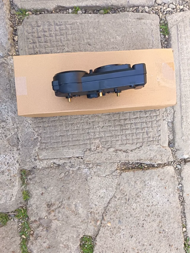 BORD suzuki gsxr 750 SRAD – fotografia 3 din 8