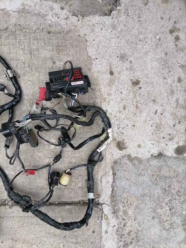 INSTALATIE electrica kawasaki zx 600 – fotografia 3 din 5