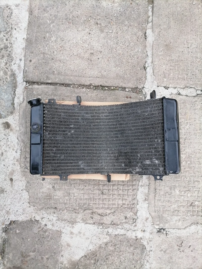 RADIATOR suzuki gsxr 600 / 750 SRAD – Bacau, Bacău