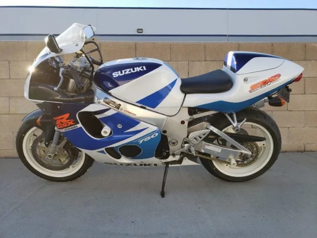 PIESE suzuki gsxr 600 / 750 SRAD – fotografia 7 din 7
