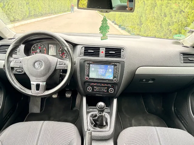 Vw jetta 2012 1.4 tsi euro5 122 CP – fotografia 5 din 8